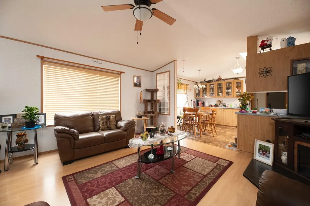240 Palomino Close Fort Mcmurray AB T9H 5M2