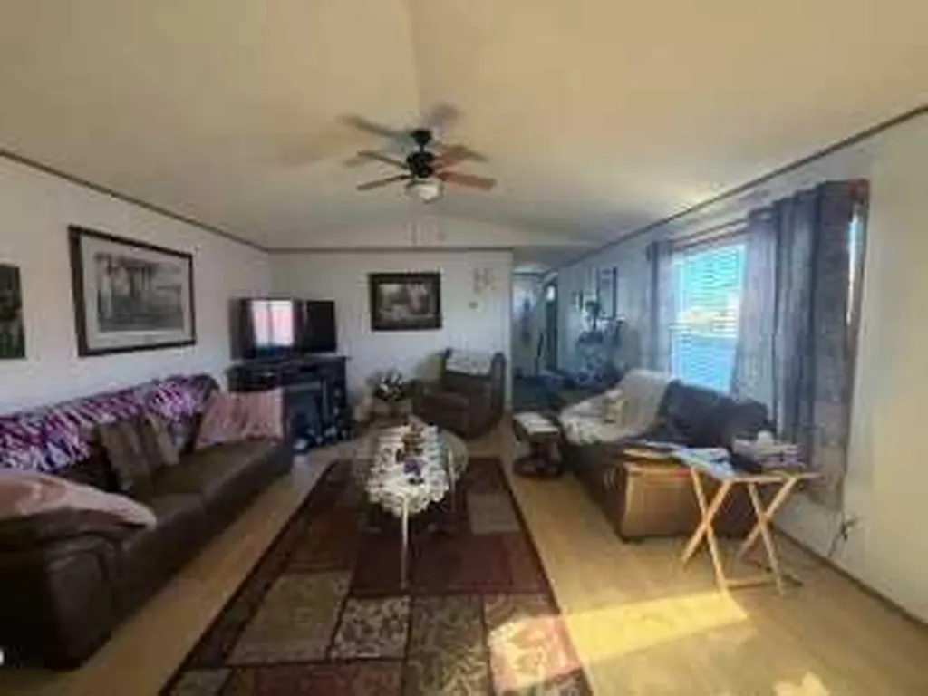 240 Palomino Close Fort Mcmurray AB T9H 5M2