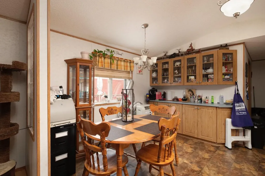 240 Palomino Close Fort Mcmurray AB T9H 5M2