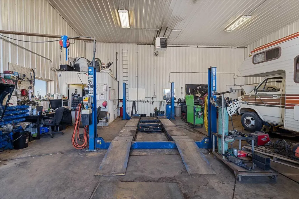 81 Barstow Street Carseland AB T0J 0M0
