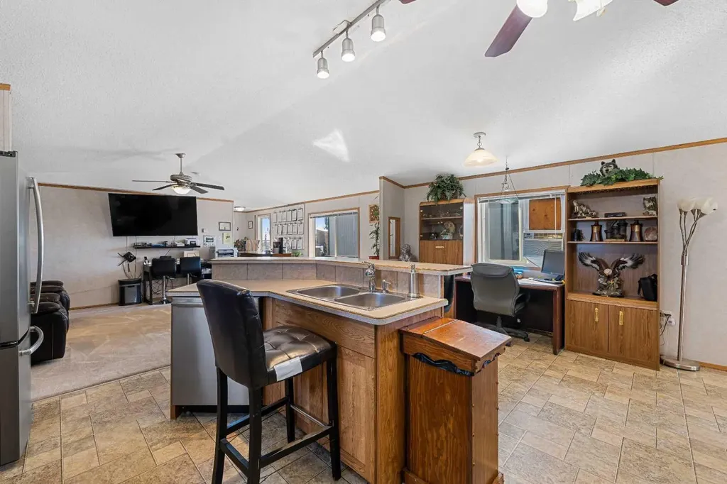 81 Barstow Street Carseland AB T0J 0M0