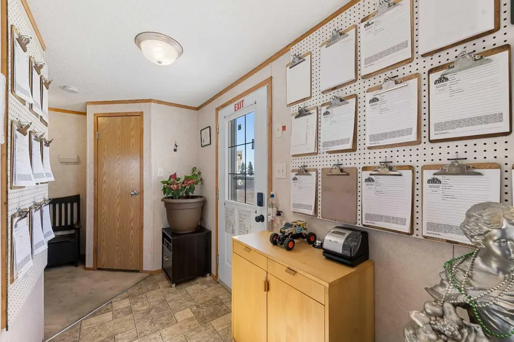 81 Barstow Street Carseland AB T0J 0M0