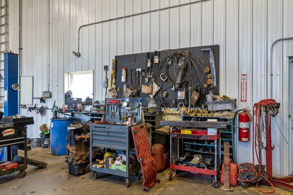 81 Barstow Street Carseland AB T0J 0M0
