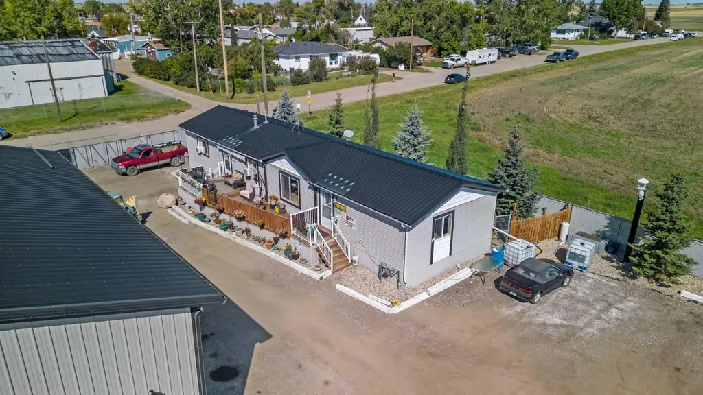 81 Barstow Street Carseland AB T0J 0M0