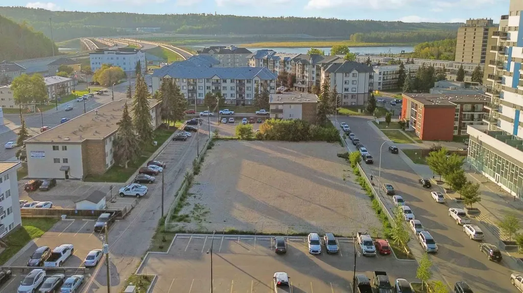 10013-10119 Manning Avenue Fort Mcmurray AB T9H 2C3