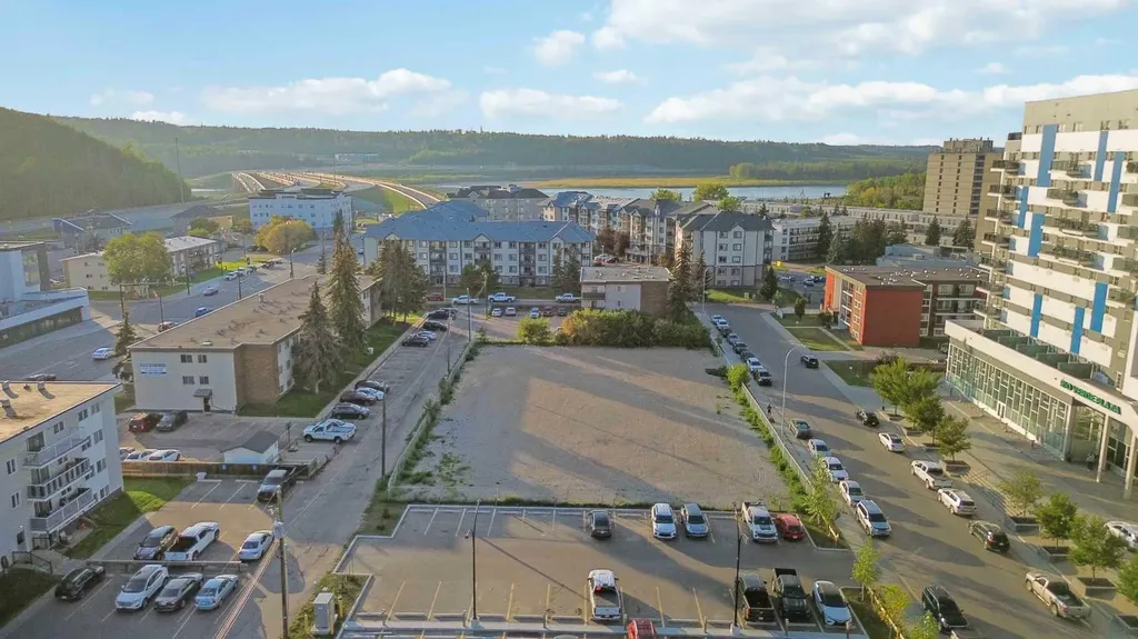 10013-10119 Manning Avenue Fort Mcmurray AB T9H 2C3