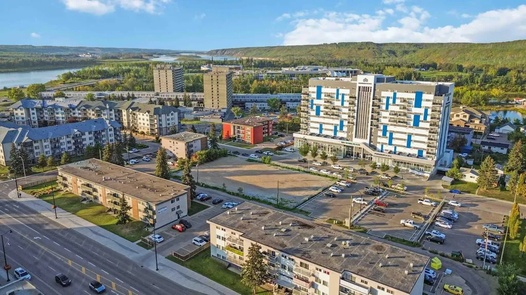 10013-10119 Manning Avenue Fort Mcmurray AB T9H 2C3