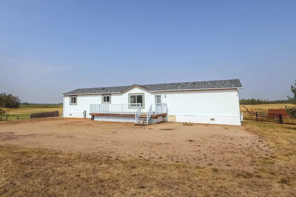 22014 Highway 601 Rural Lacombe County AB T0C 0B0