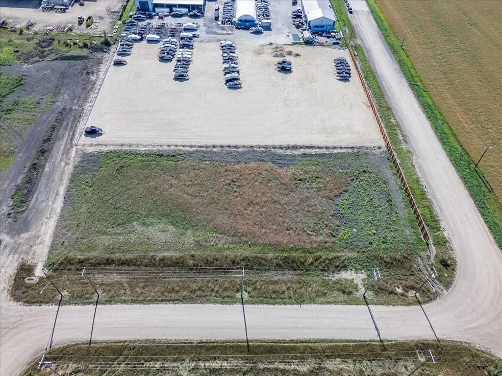 Lot 3, Block 1, Plan 2521824 Calmar AB T0C 0V0