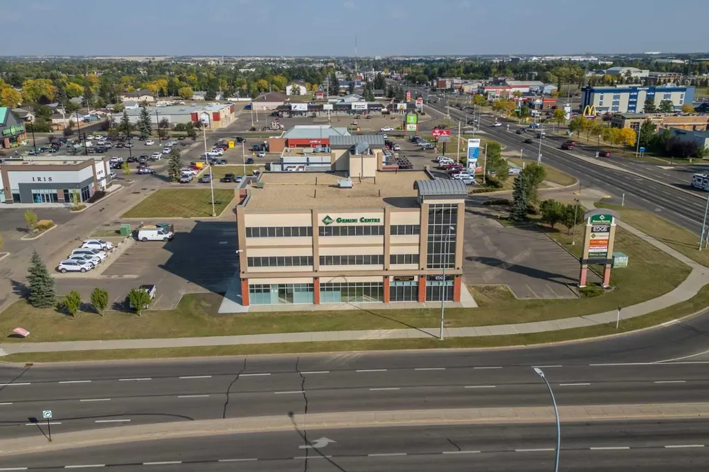 6708 48 Avenue Camrose AB T4V 4S3