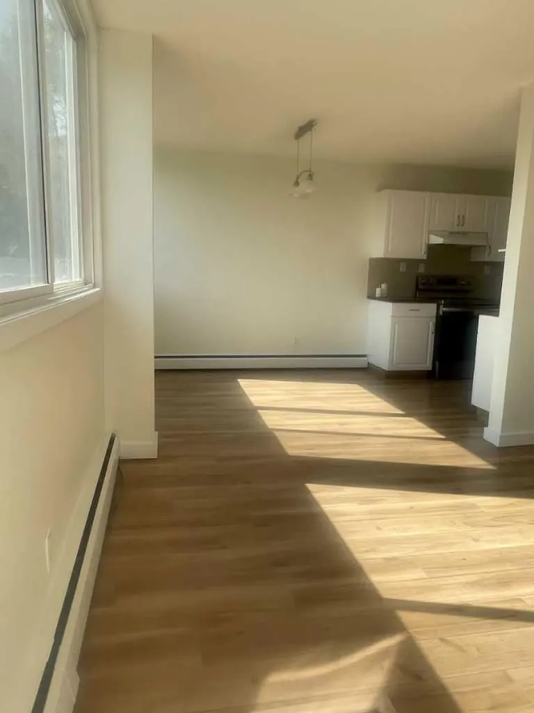 607 69 Avenue SW Calgary AB T2V 0P1