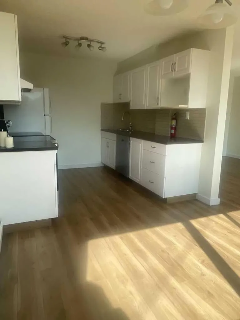 607 69 Avenue SW Calgary AB T2V 0P1