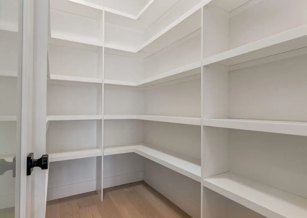 507 26 Avenue NE Calgary AB T2E 1Z6