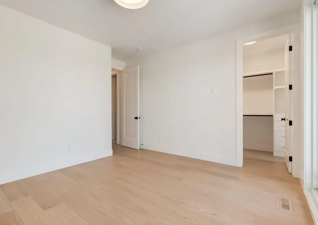 507 26 Avenue NE Calgary AB T2E 1Z6