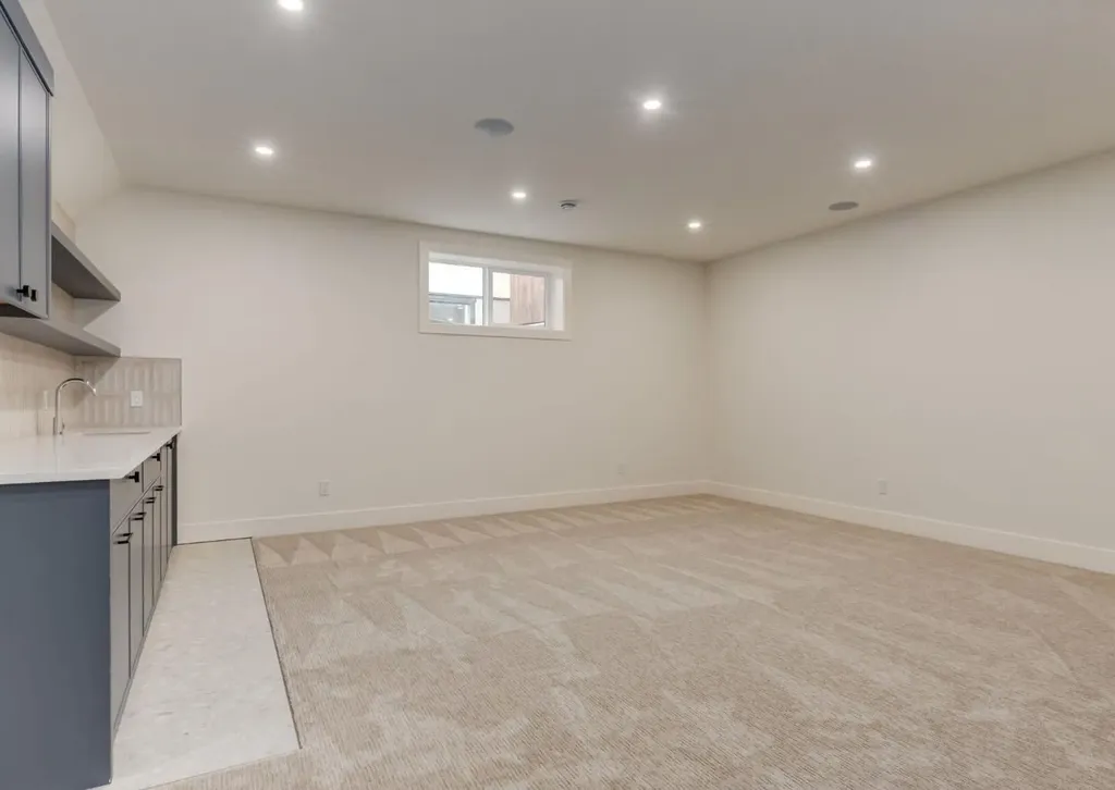 507 26 Avenue NE Calgary AB T2E 1Z6