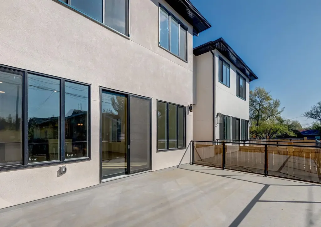 507 26 Avenue NE Calgary AB T2E 1Z6