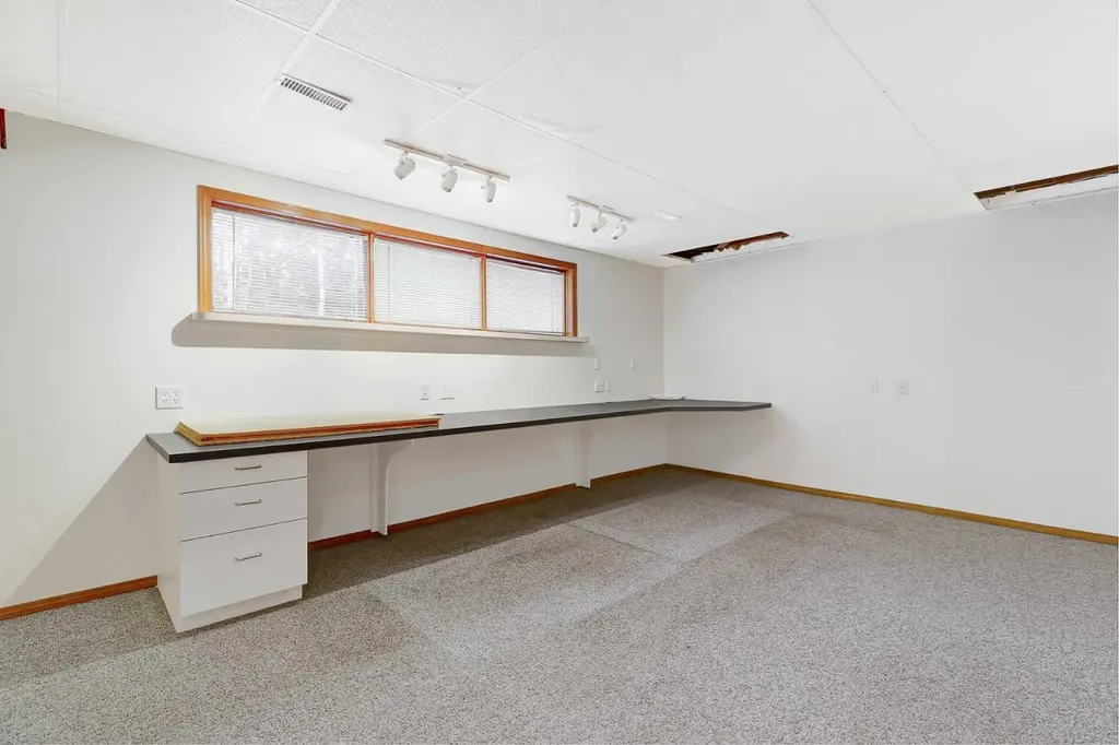 713062 Range Road 94 Beaverlodge AB T0H 0C0