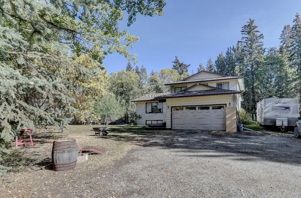 713062 Range Road 94 Beaverlodge AB T0H 0C0