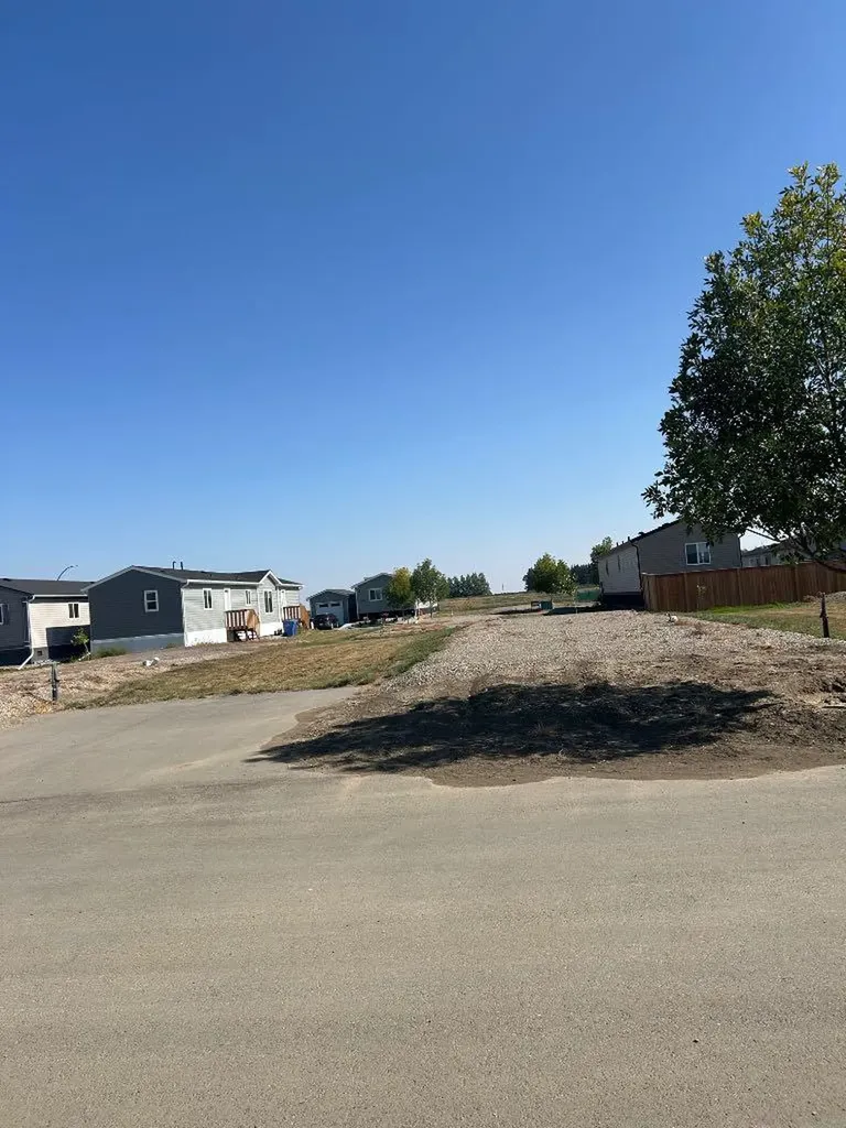 2054 Sunflower Crescent Coaldale AB T1M 0G4