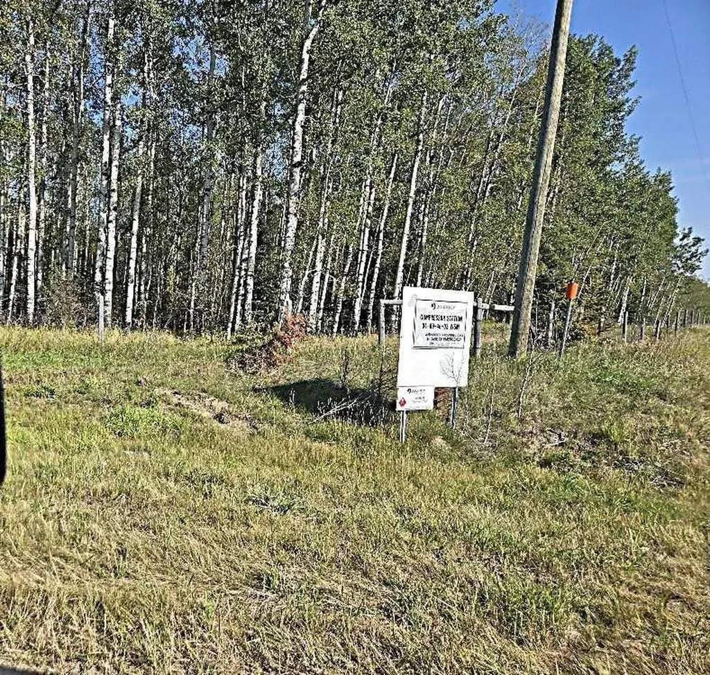 Hwy 20 Junction 13, Hwy 20 Highway Winfield AB T0C 2X0