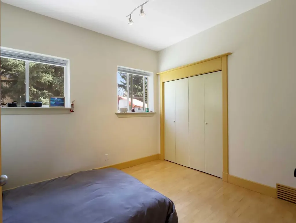 228 17th Street Canmore AB T1W1Y8