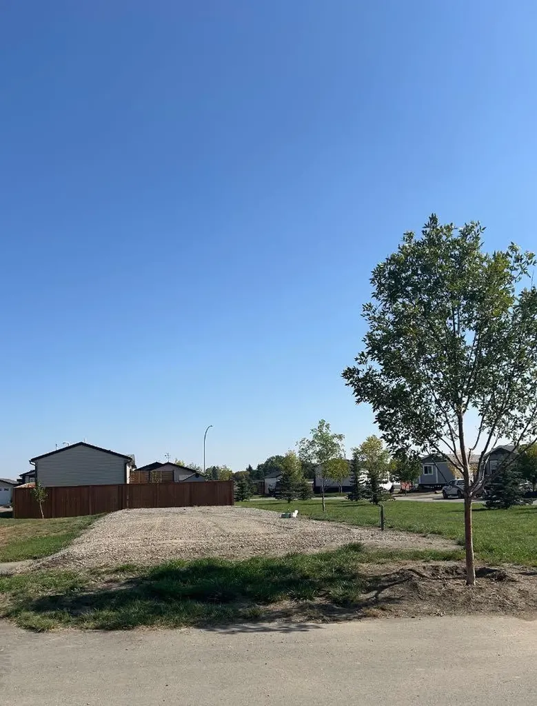 2040 Sunflower Crescent Coaldale AB T1M 0G4