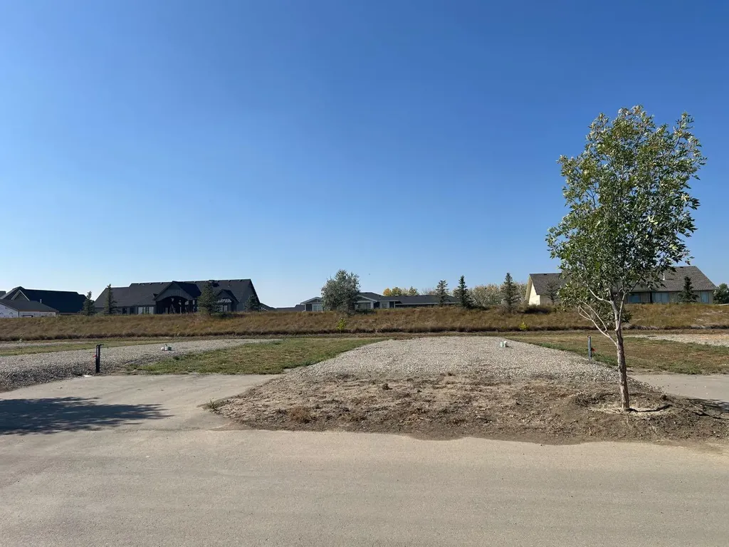 2053 Sunflower Crescent Coaldale AB T1M 0G4
