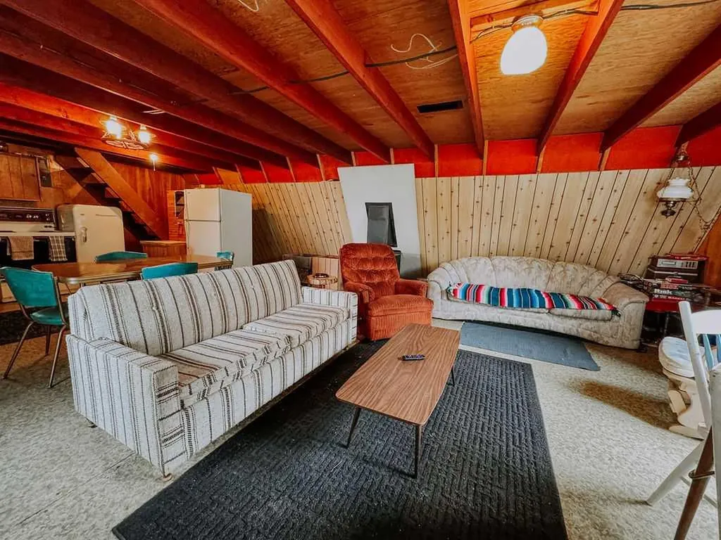 Cabin 62 Clear Lake Rural Wainwright No. 61 M.d. Of AB T9W 1S8