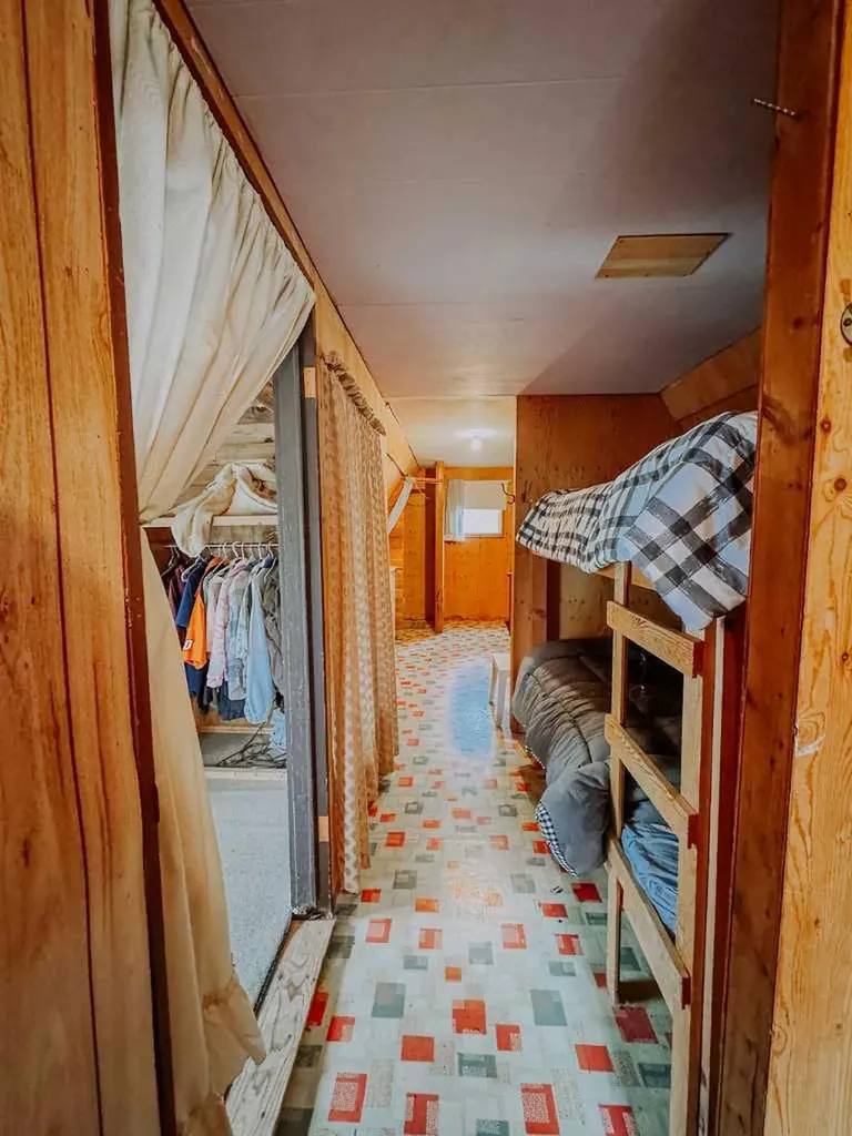 Cabin 62 Clear Lake Rural Wainwright No. 61 M.d. Of AB T9W 1S8