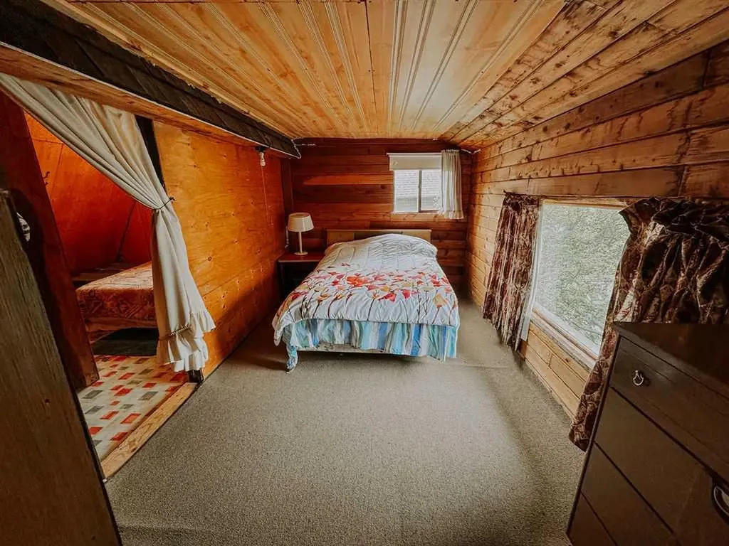 Cabin 62 Clear Lake Rural Wainwright No. 61 M.d. Of AB T9W 1S8