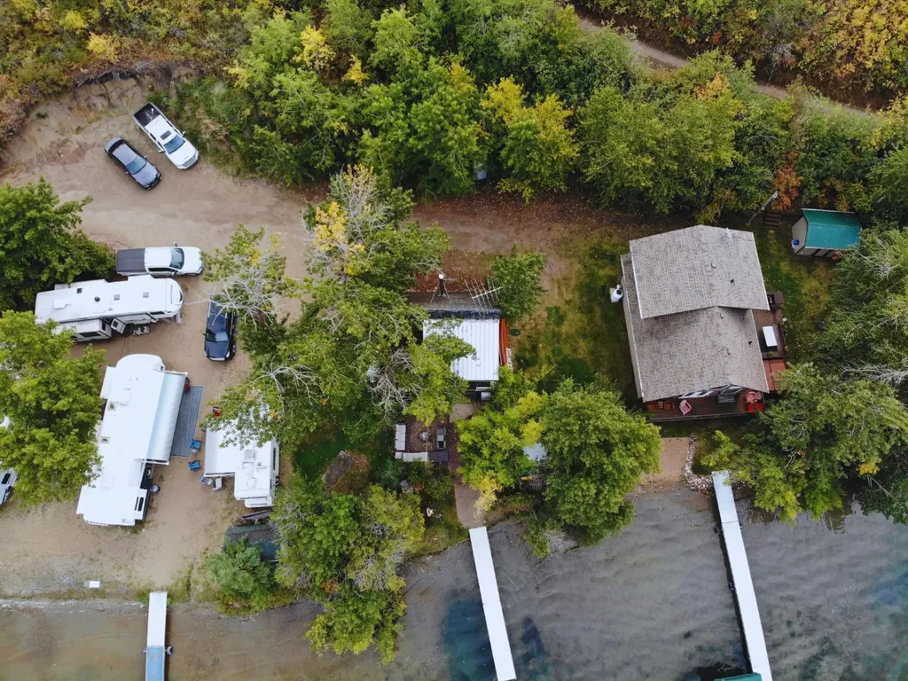 Cabin 62 Clear Lake Rural Wainwright No. 61 M.d. Of AB T9W 1S8
