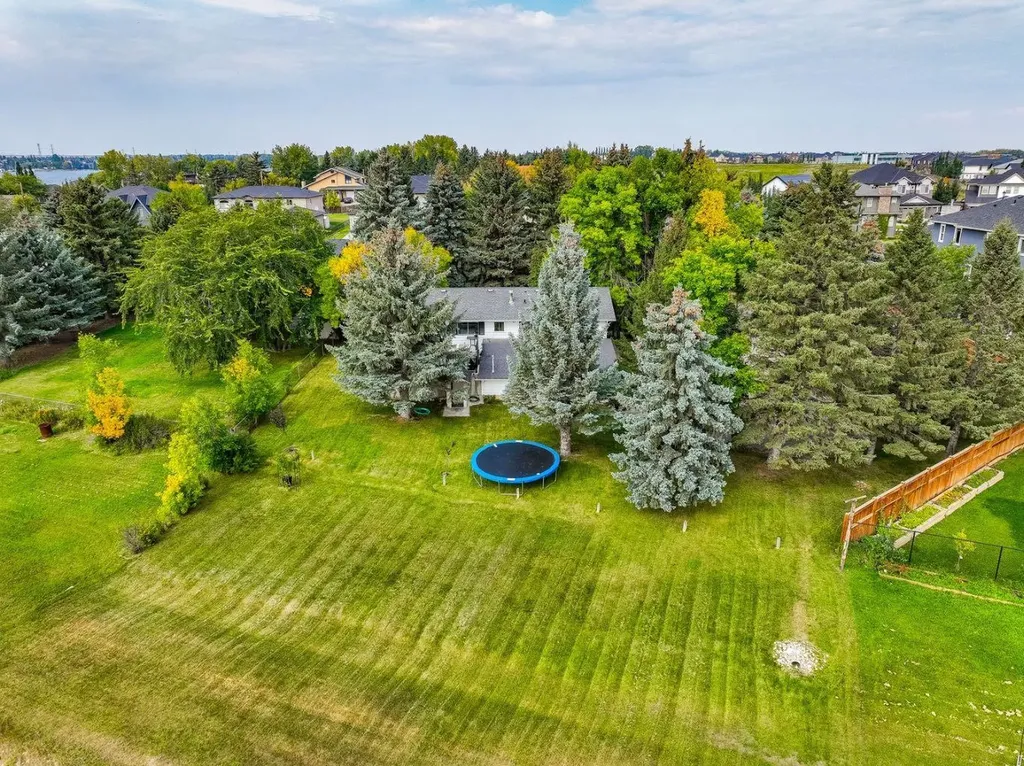 1153 East Lakeview Road Chestermere AB T1X 1B1