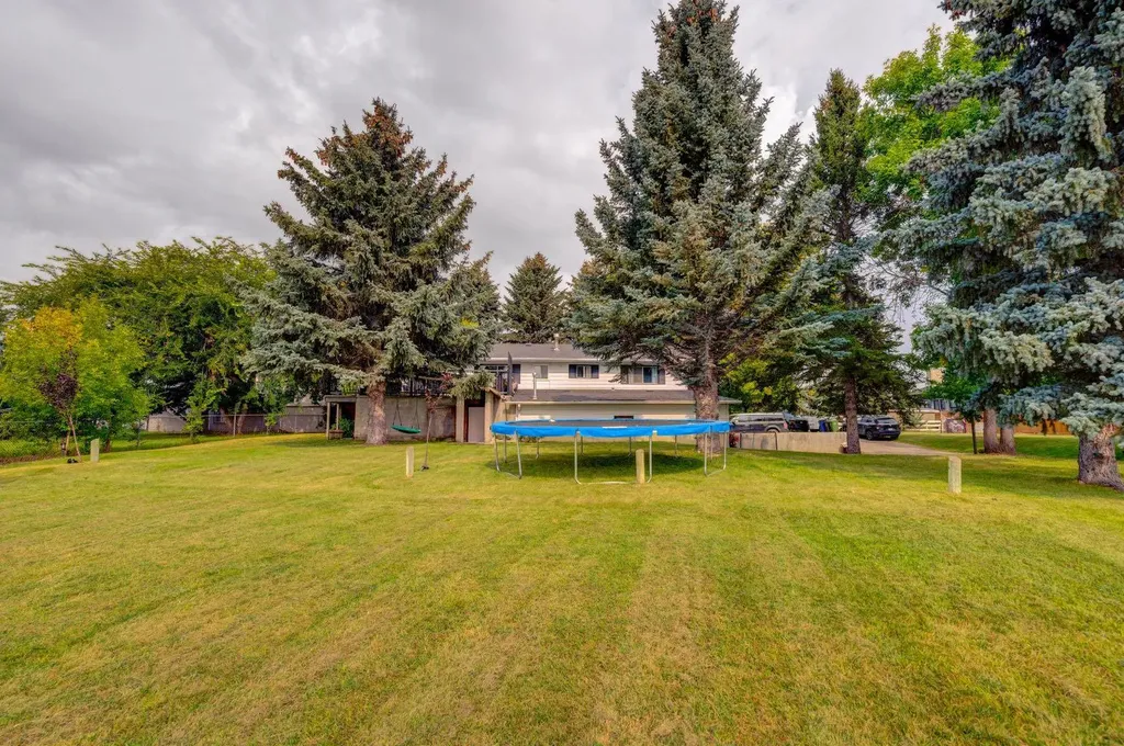 1153 East Lakeview Road Chestermere AB T1X 1B1