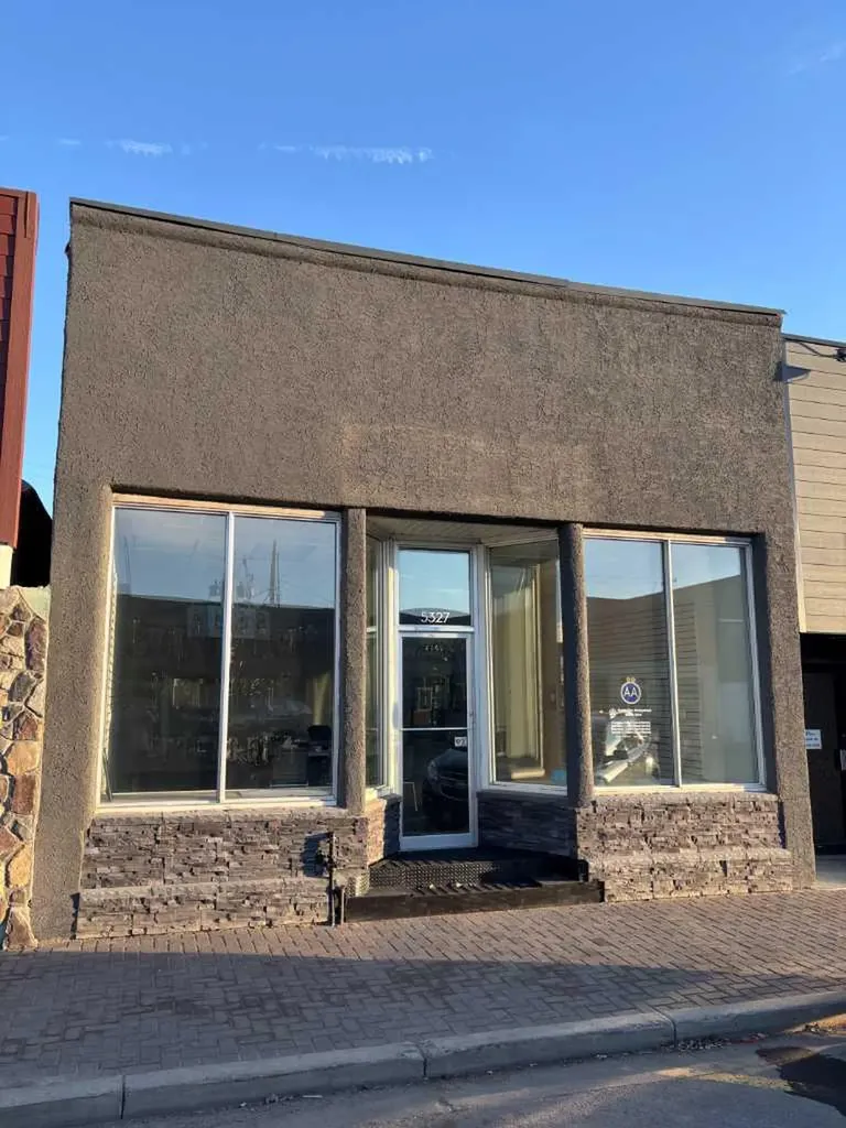 5327 48 Avenue Taber AB T1G 1S7