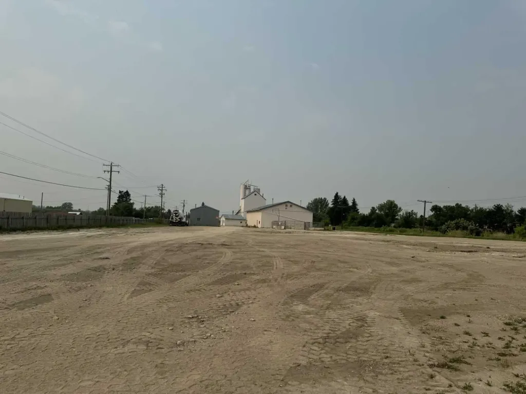 5304 49 Street Ponoka AB T4J1H3