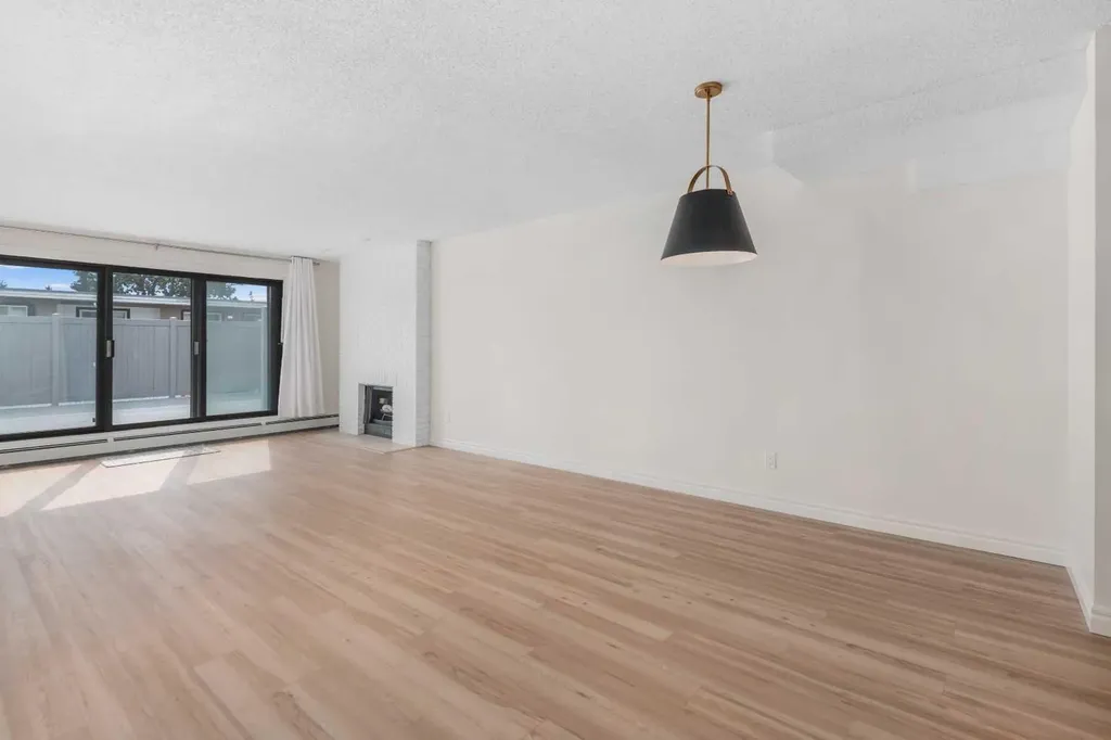 611 67 Avenue SW Calgary AB T2V0M3