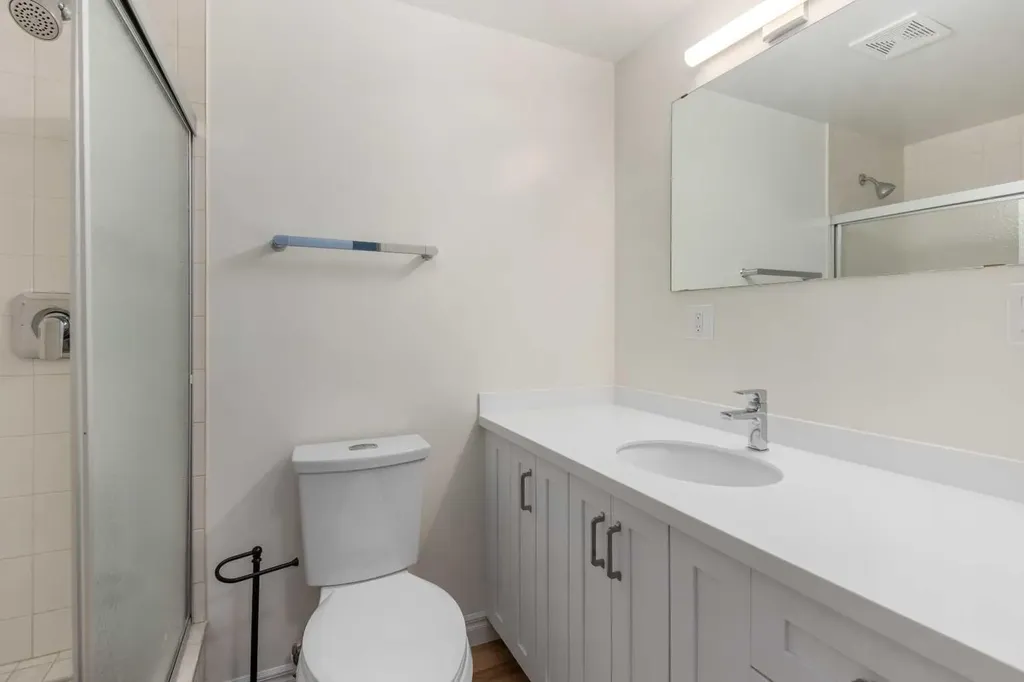 611 67 Avenue SW Calgary AB T2V0M3