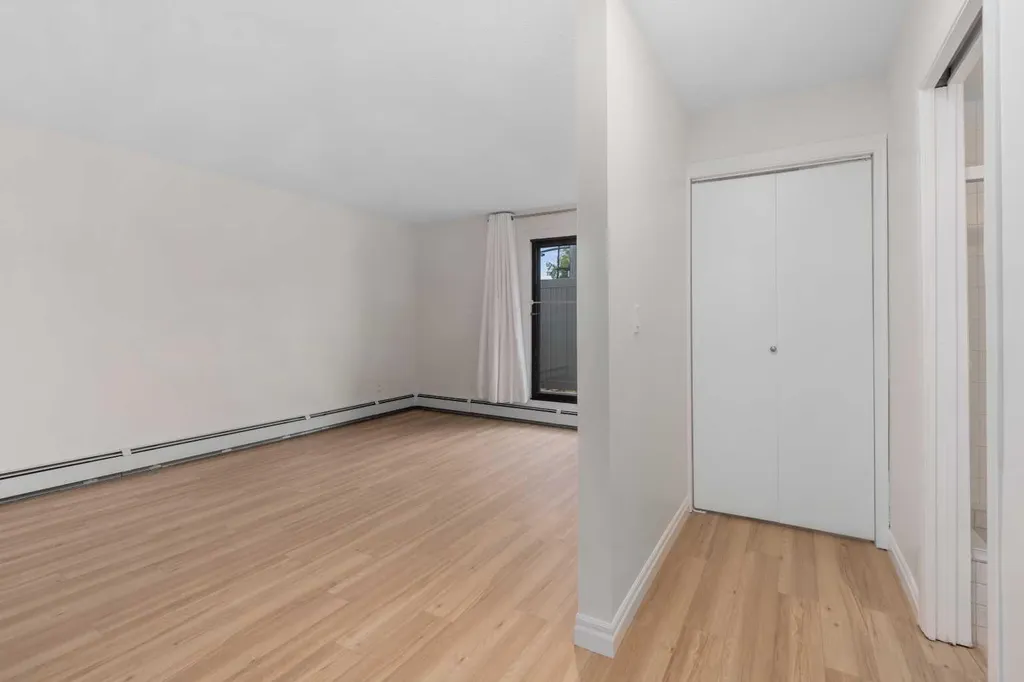 611 67 Avenue SW Calgary AB T2V0M3