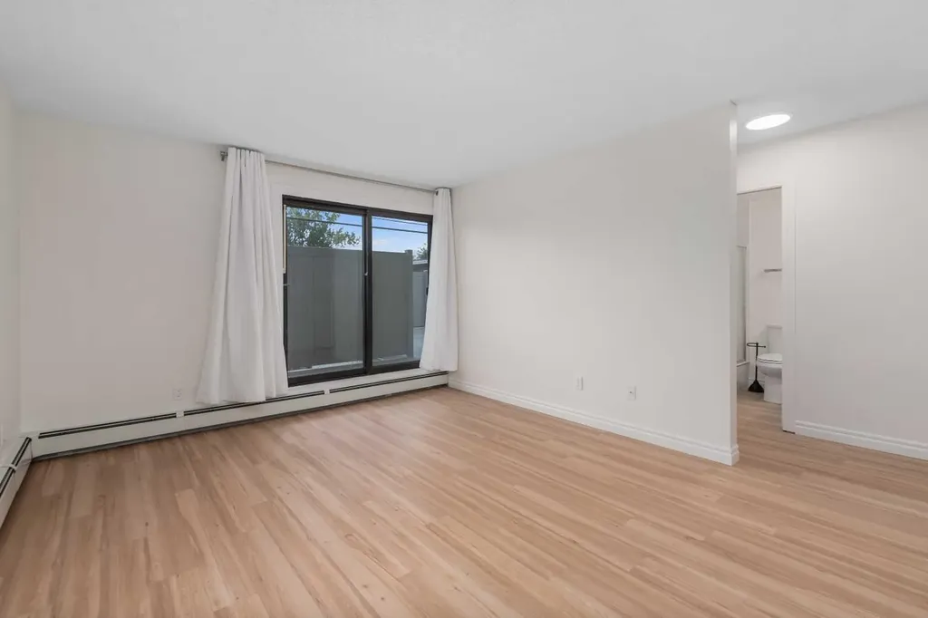 611 67 Avenue SW Calgary AB T2V0M3