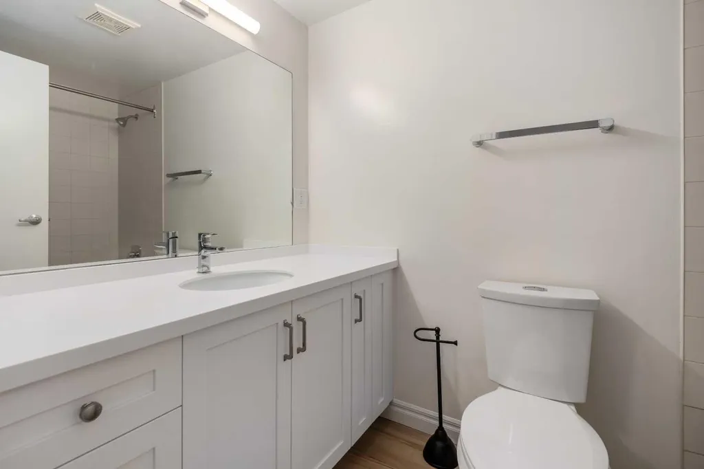 611 67 Avenue SW Calgary AB T2V0M3
