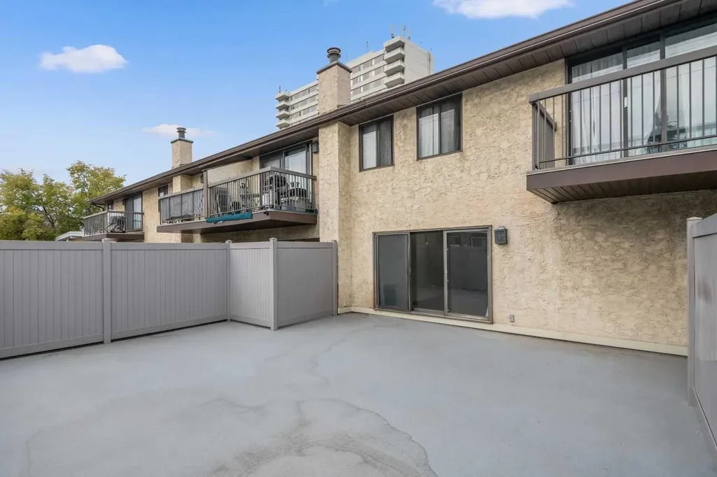 611 67 Avenue SW Calgary AB T2V0M3