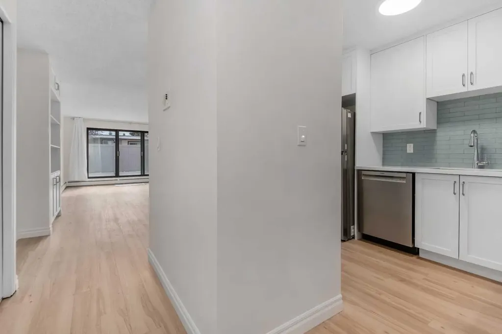 611 67 Avenue SW Calgary AB T2V0M3