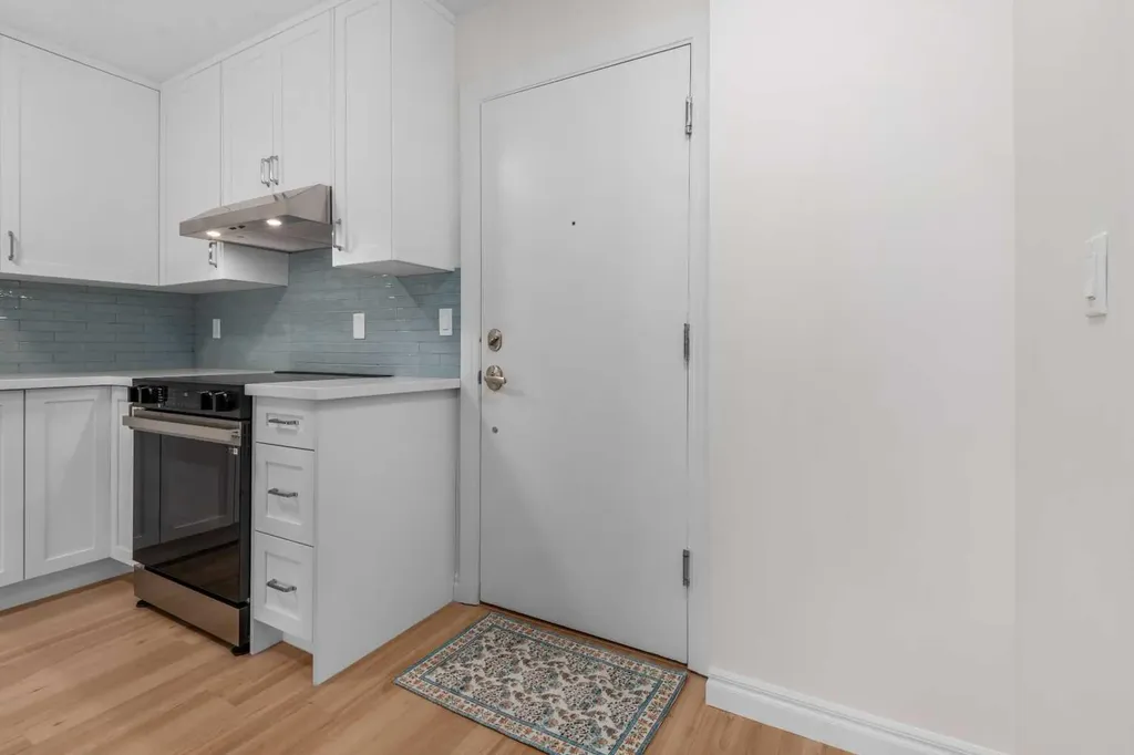 611 67 Avenue SW Calgary AB T2V0M3