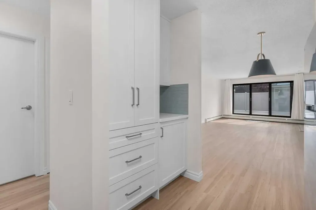 611 67 Avenue SW Calgary AB T2V0M3