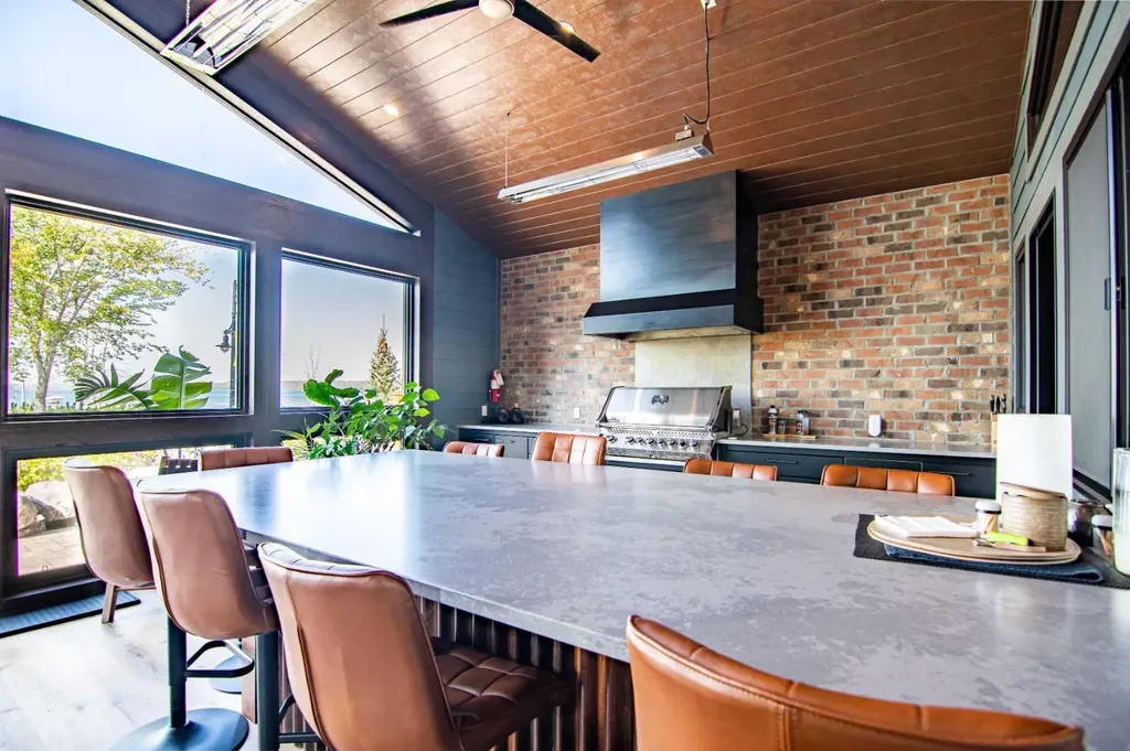 3417 Lakeshore Drive Sylvan Lake AB T4S 1B3