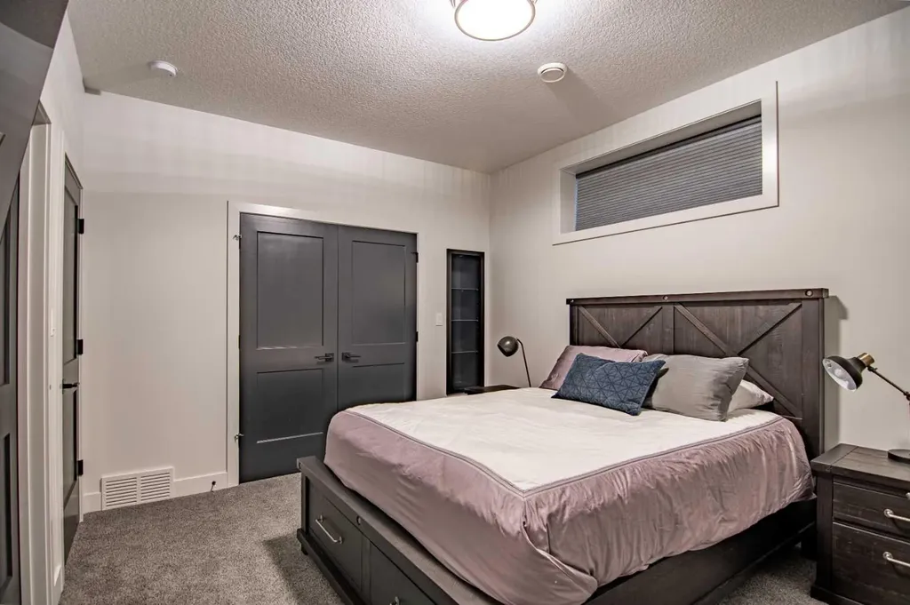 3417 Lakeshore Drive Sylvan Lake AB T4S 1B3