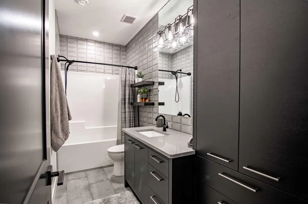 3417 Lakeshore Drive Sylvan Lake AB T4S 1B3