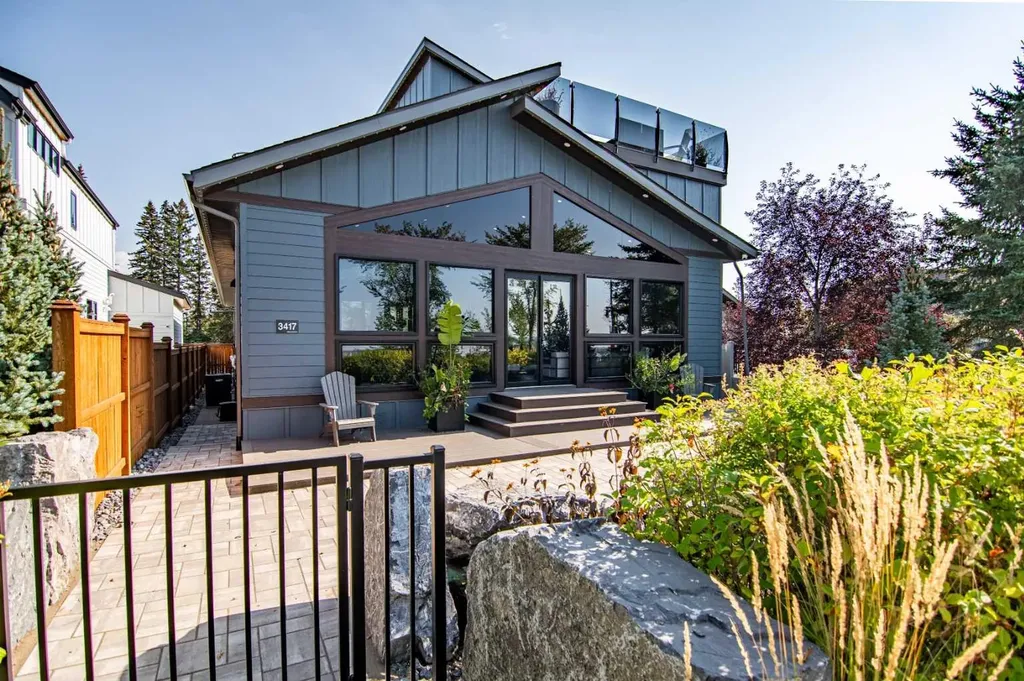 3417 Lakeshore Drive Sylvan Lake AB T4S 1B3