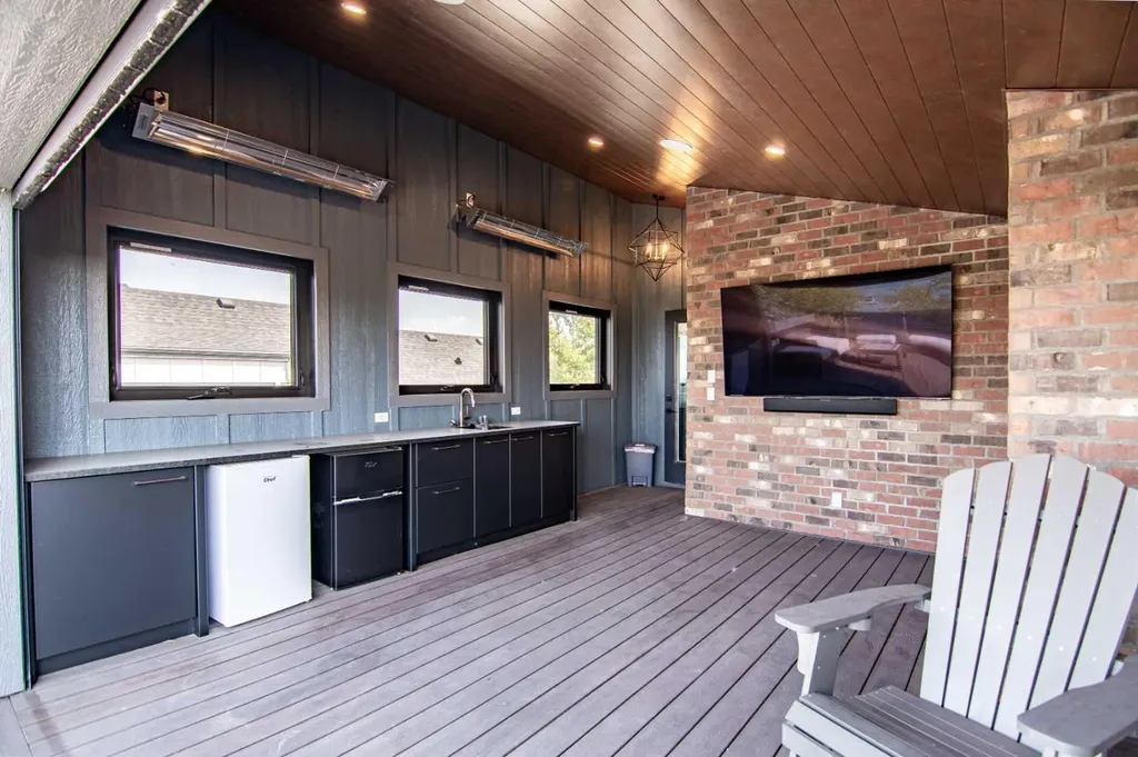 3417 Lakeshore Drive Sylvan Lake AB T4S 1B3
