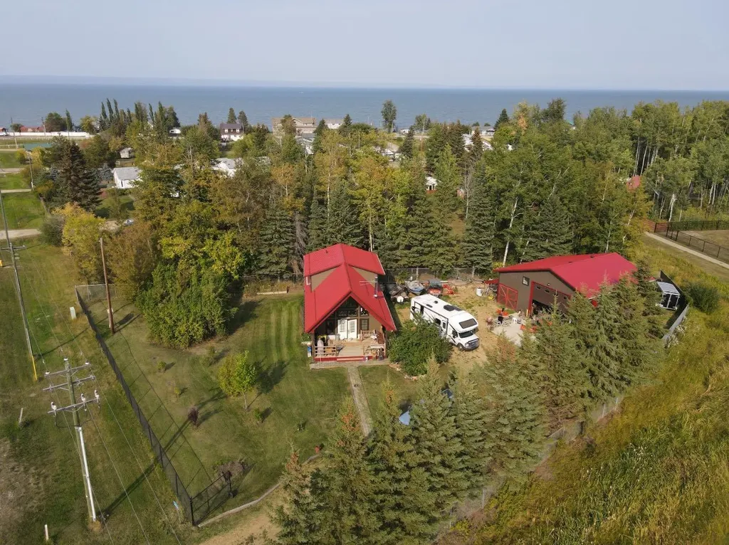 #7 Lakeview Drive Joussard AB T0G 1J0